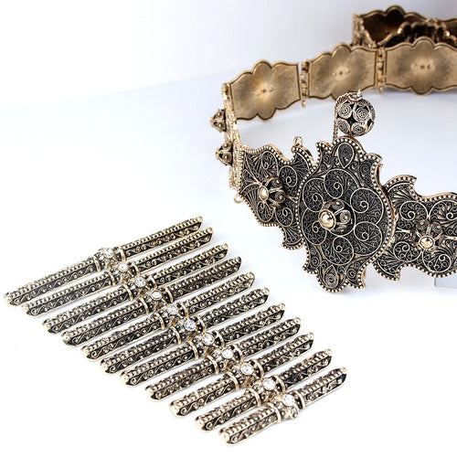 Parure Bijoux de Mariée Caucasienne – Plastron Doré Antique
