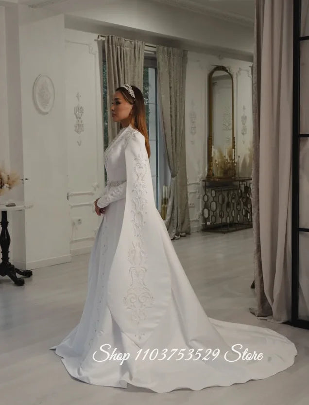 Customized Gorgeous Muslim Wedding Dresses Beaded Appliqué Islamic Bridal Gowns Formal Evening Gowns Engagement Dresses
